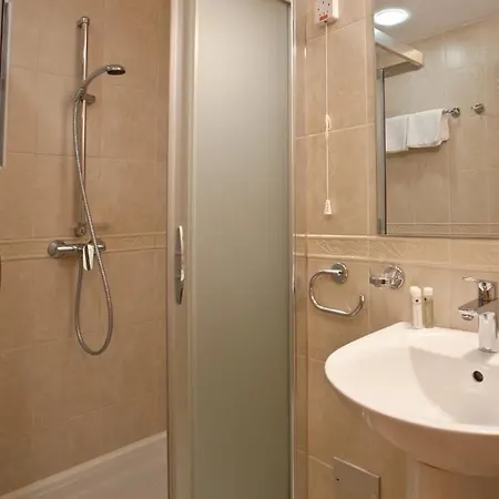 Gostinjska kuća Podvin 3*