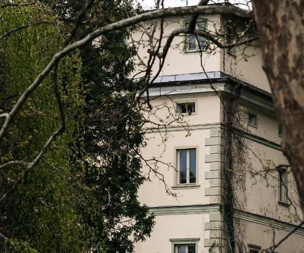 Πανσιόν Podvin